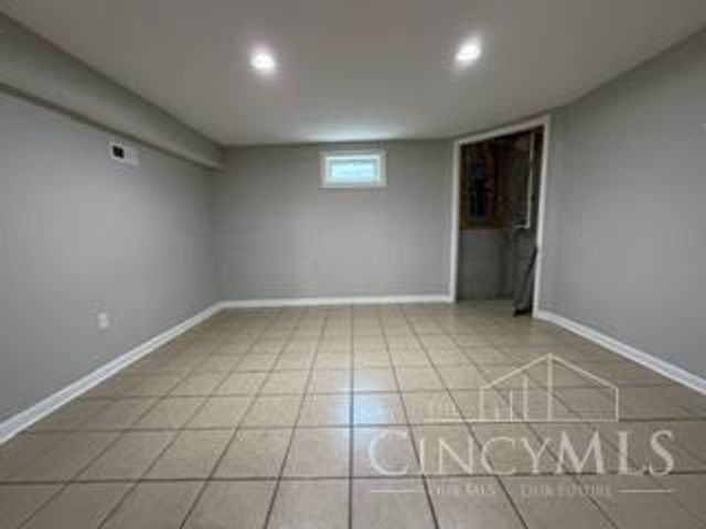7332 Country Walk Drive, Franklin Twp, OH 45005