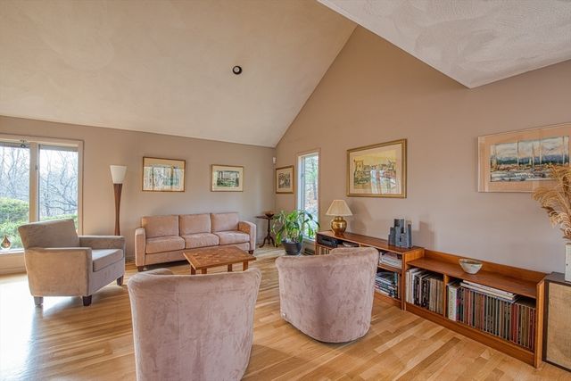 580 Mountain St., Sharon, MA 02067