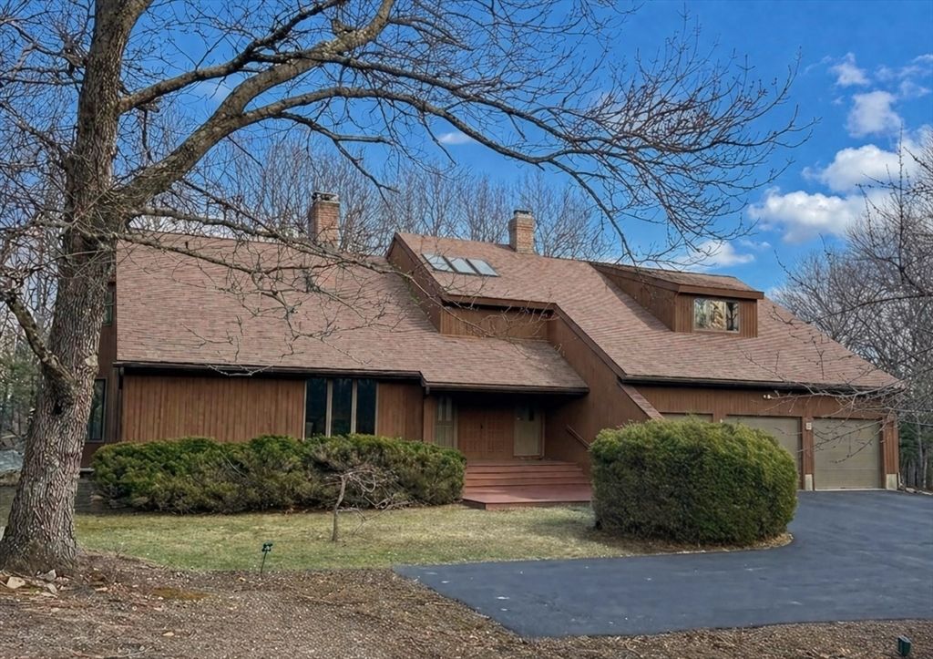 580 Mountain St., Sharon, MA 02067