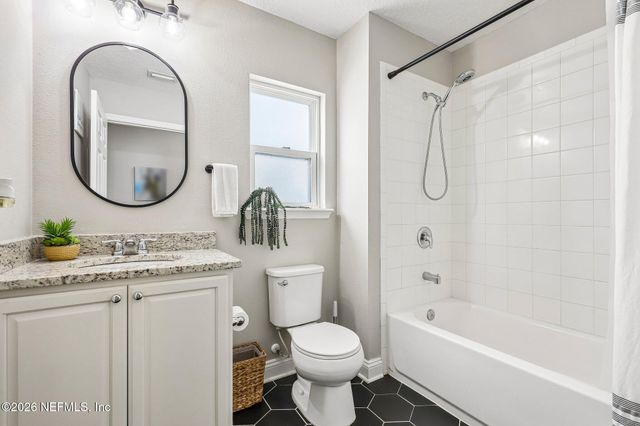 9670 ABBY GLEN Circle, Jacksonville, FL 32257