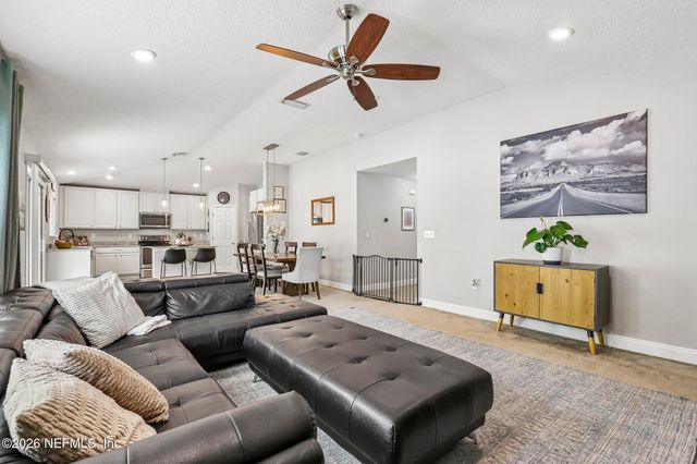 9670 ABBY GLEN Circle, Jacksonville, FL 32257