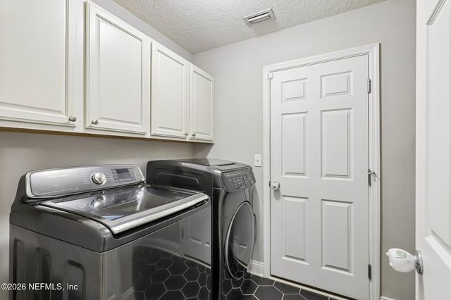 9670 ABBY GLEN Circle, Jacksonville, FL 32257
