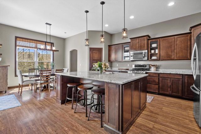 5913 Carriage Hills DRIVE, Racine, WI 53406