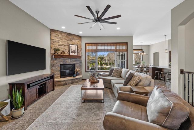 5913 Carriage Hills DRIVE, Racine, WI 53406