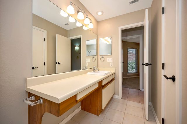 934 Mapleleaf Lane, Coppell, TX 75019