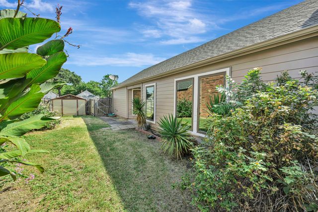 934 Mapleleaf Lane, Coppell, TX 75019