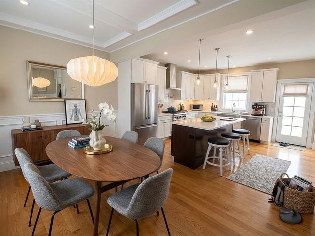 42 Parsons St TH, Newton, MA 02465