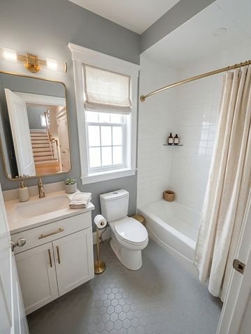 42 Parsons St TH, Newton, MA 02465