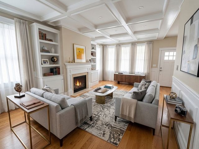 42 Parsons St TH, Newton, MA 02465