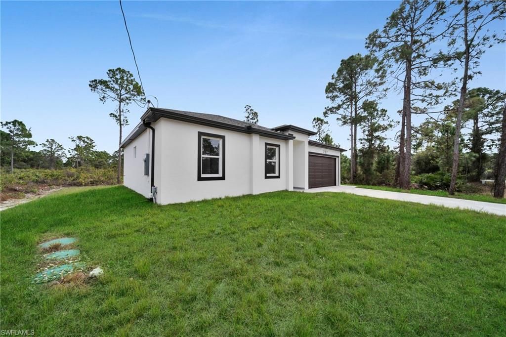727 Santa Lucia AVE S, LEHIGH ACRES, FL 33974 — photo 4