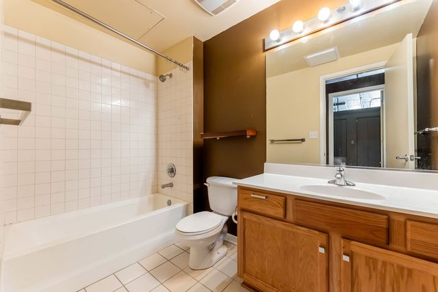 1550 S Blue Island Avenue 613, Chicago, IL 60608