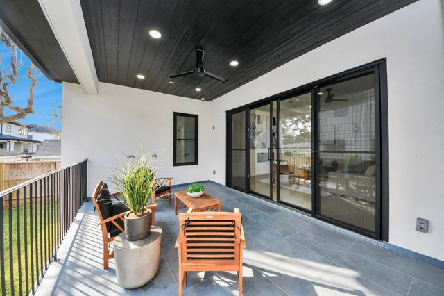 5115 Maple Street, Bellaire, TX 77401