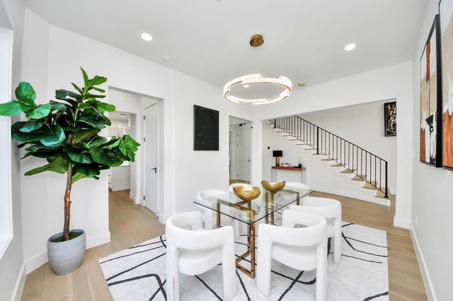 5115 Maple Street, Bellaire, TX 77401