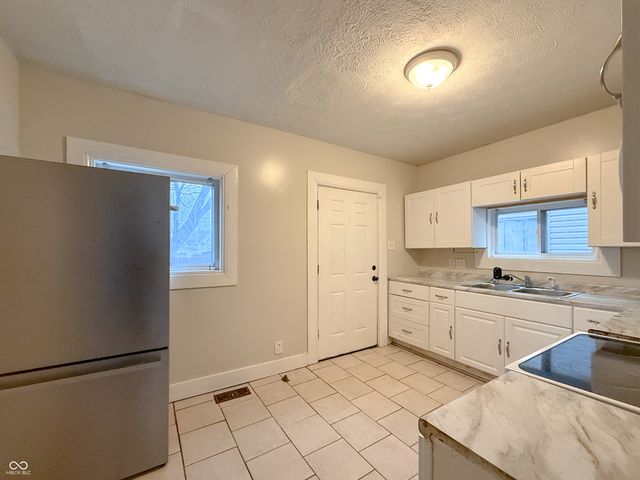 232 N Rural Street, Indianapolis, IN 46201
