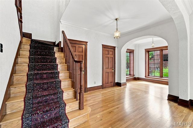 7249 Maryland Avenue, University City, MO 63130