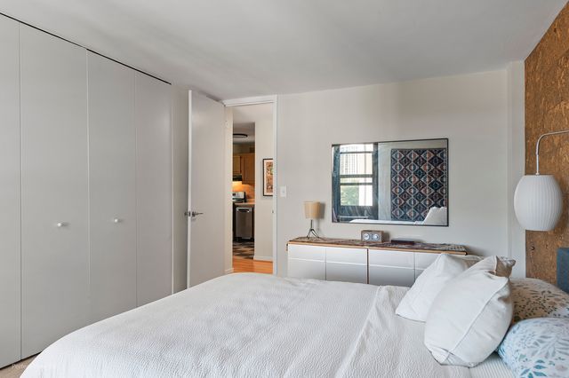 3021 S Michigan Avenue 407, Chicago, IL 60616