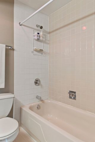 3021 S Michigan Avenue 407, Chicago, IL 60616