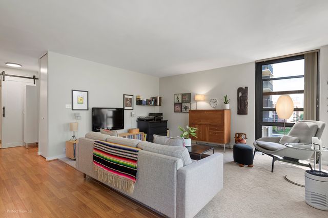 3021 S Michigan Avenue 407, Chicago, IL 60616