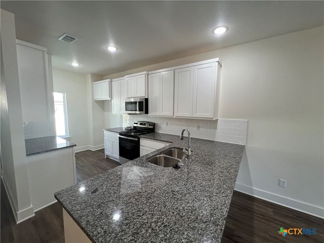1810 Royal Loop, Belton, TX 76513