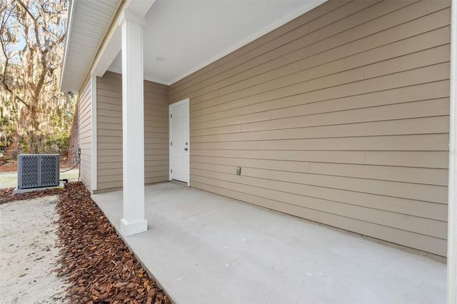 2016 NE 3RD AVENUE, Gainesville, FL 32641