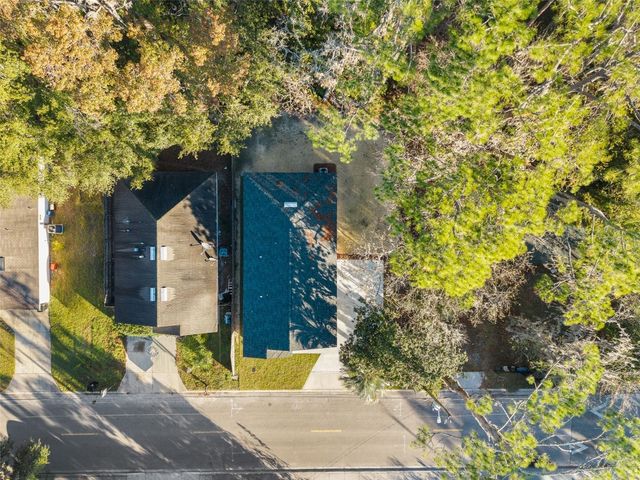 2016 NE 3RD AVENUE, Gainesville, FL 32641