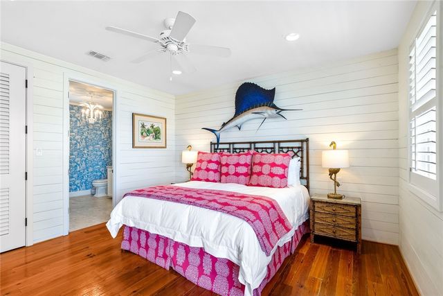 1024 Private Road D, Port Aransas, TX 78373