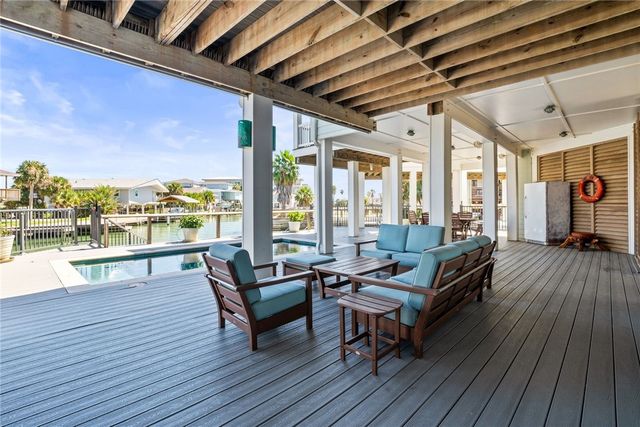 1024 Private Road D, Port Aransas, TX 78373