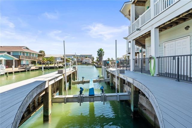 1024 Private Road D, Port Aransas, TX 78373