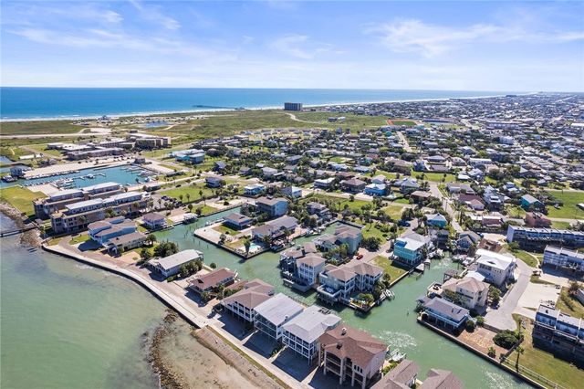 1024 Private Road D, Port Aransas, TX 78373