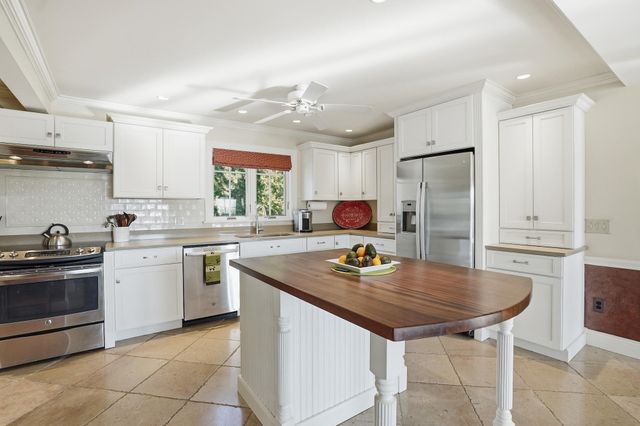 145 Cannon Point Road, Charlotte, VT 05445