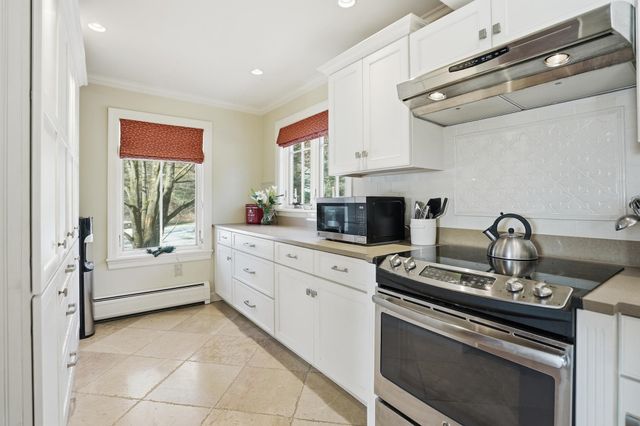 145 Cannon Point Road, Charlotte, VT 05445