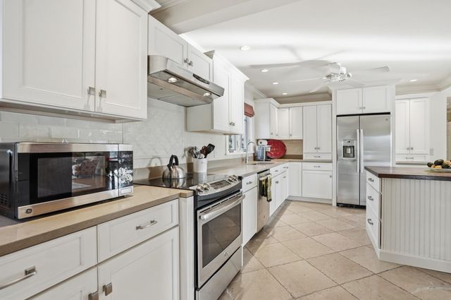 145 Cannon Point Road, Charlotte, VT 05445