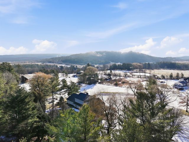 145 Cannon Point Road, Charlotte, VT 05445