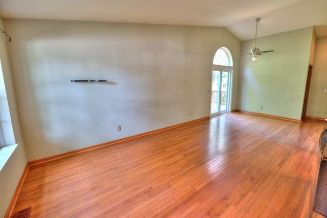 1671 Washington Court, Geneva, IL 60134