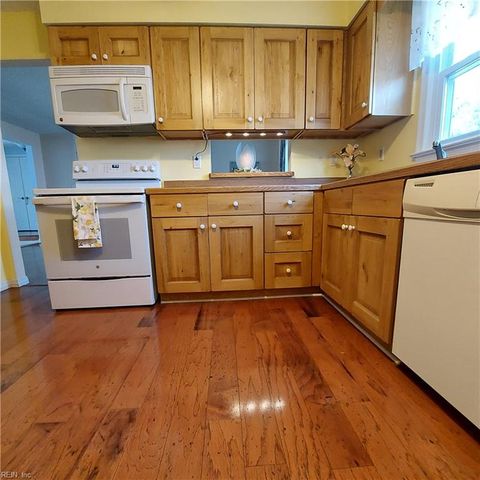 5848 Beechwalk DR, Virginia Beach, VA 23464