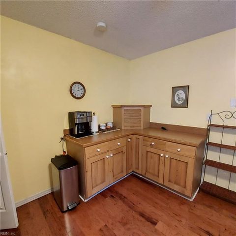 5848 Beechwalk DR, Virginia Beach, VA 23464