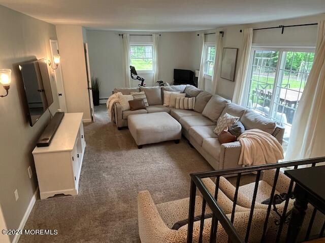 18 Hobart Street, Marlboro, NJ 07746