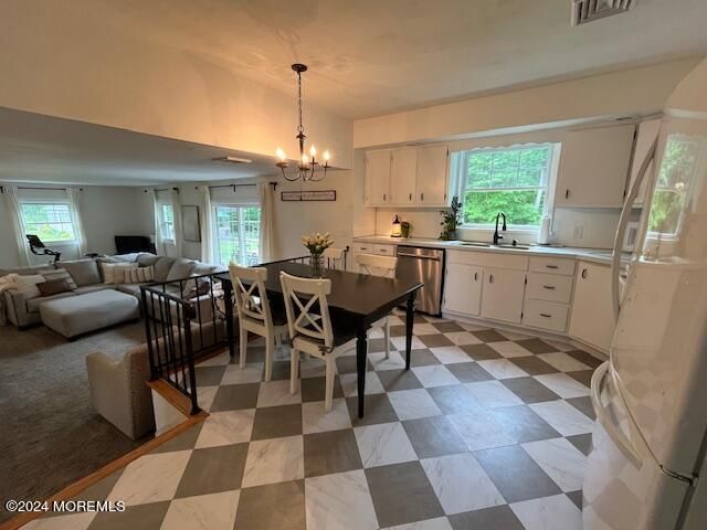 18 Hobart Street, Marlboro, NJ 07746