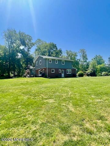 18 Hobart Street, Marlboro, NJ 07746