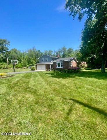 18 Hobart Street, Marlboro, NJ 07746
