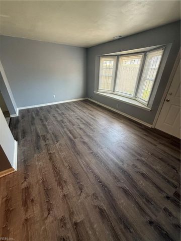 4303 Arundel LN, Chesapeake, VA 23321