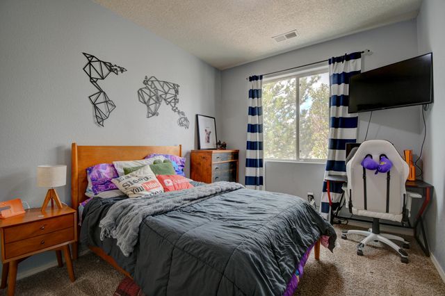 9416 Stormcloud Avenue NW, Albuquerque, NM 87120