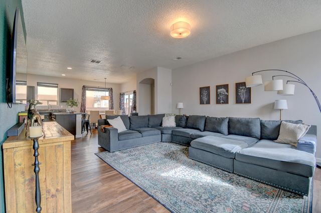 9416 Stormcloud Avenue NW, Albuquerque, NM 87120