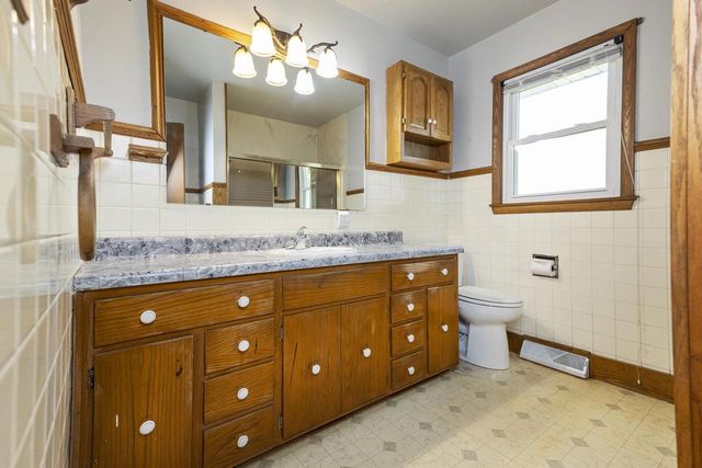 424 S Braun Avenue, Jefferson, WI 53549