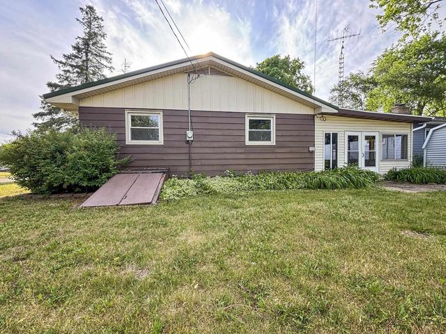 424 S Braun Avenue, Jefferson, WI 53549