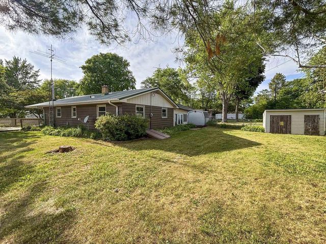 424 S Braun Avenue, Jefferson, WI 53549