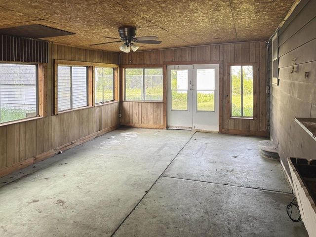 424 S Braun Avenue, Jefferson, WI 53549