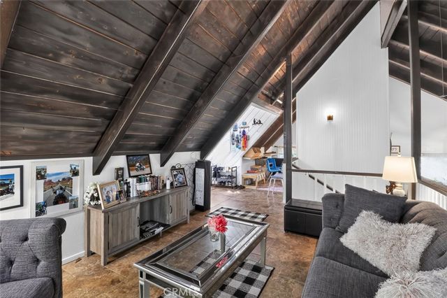 338 Mittry Lane, Lake Arrowhead, CA 92352
