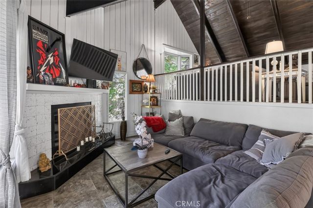 338 Mittry Lane, Lake Arrowhead, CA 92352