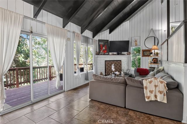 338 Mittry Lane, Lake Arrowhead, CA 92352